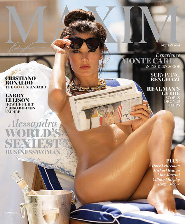 Esbanjando sensualidade na capa da revista Maxim
